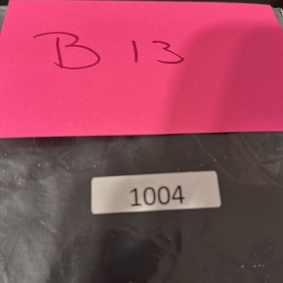 I.N.Studio Black Sheer Embroidered Top Sz Medium Petite - Picture 8 of 8